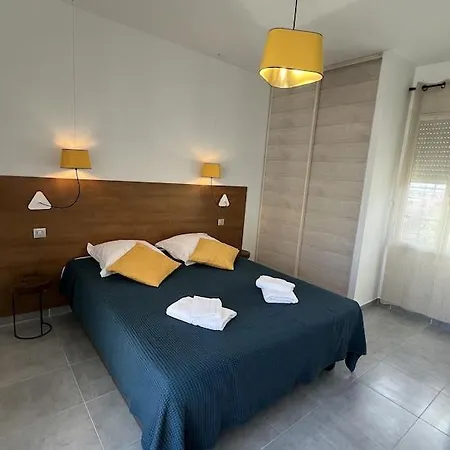 Villa De Vinci Locasete *